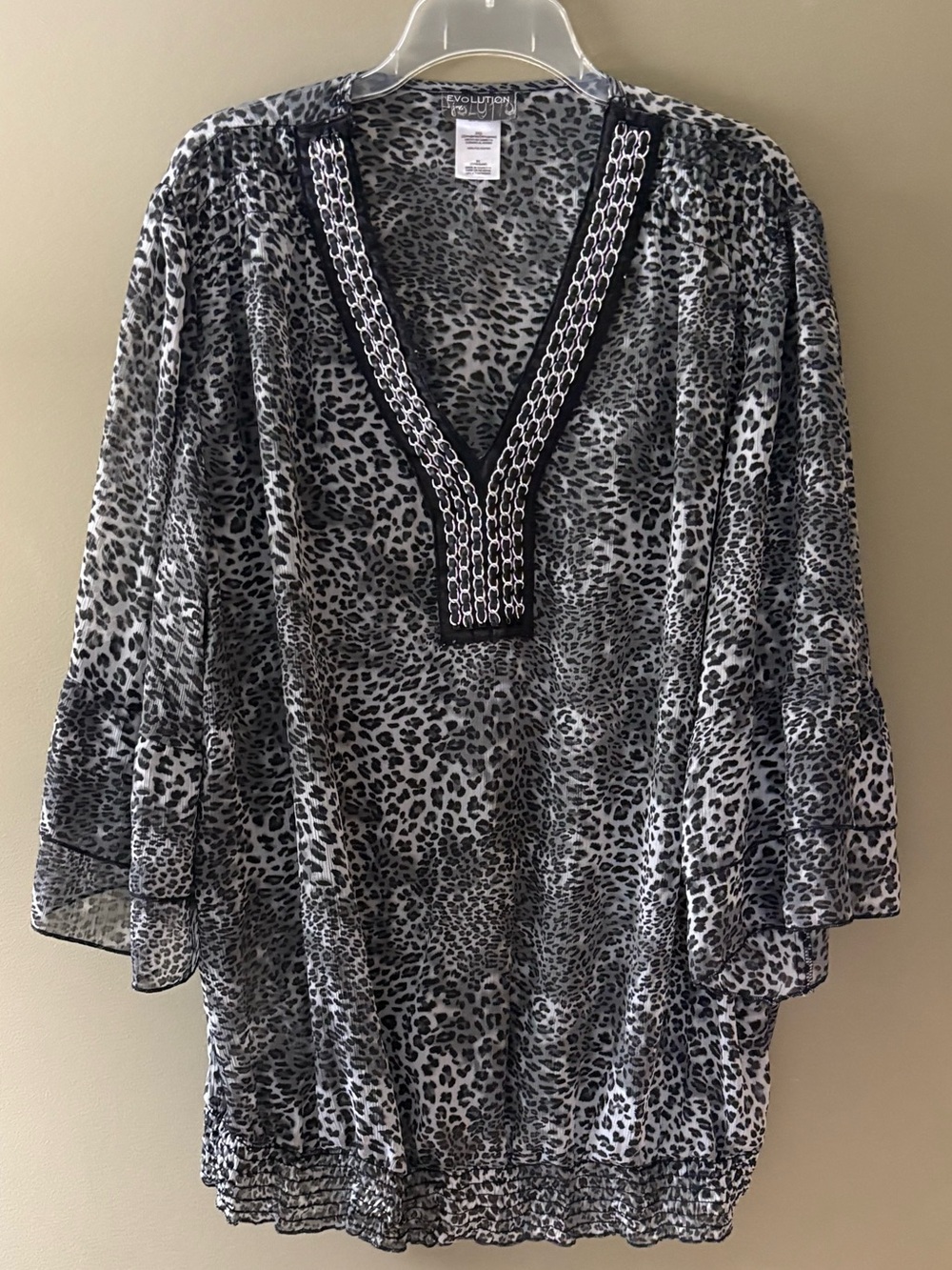 Black & White Leopard Print V-Neck Tunic Size 3X